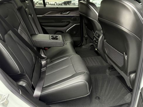 New 2025 Jeep Grand Cherokee Overland w/ Adv Protech Group III image 12