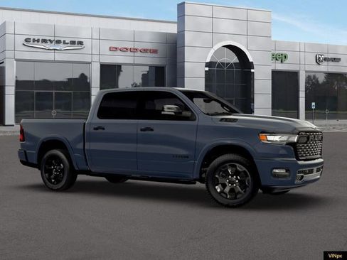 New 2026 RAM 1500 4x4 Crew Cab image 10