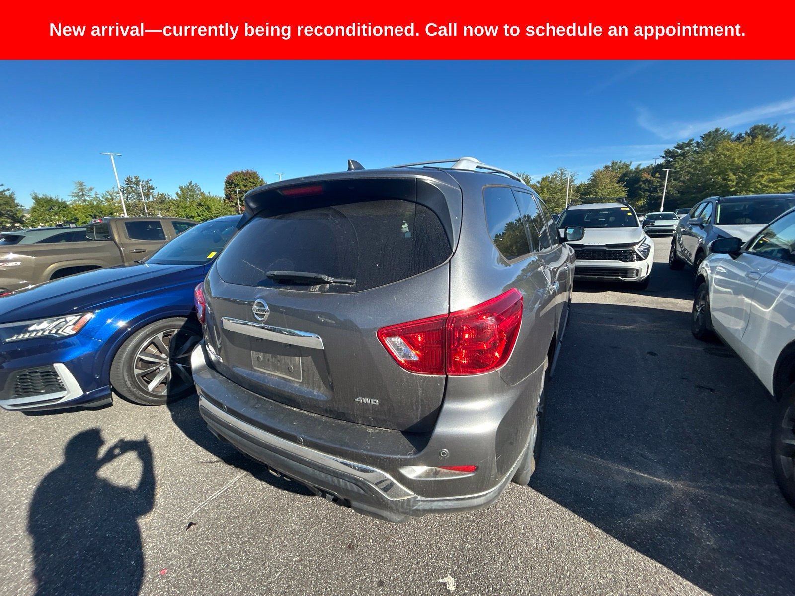 Used 2020 Nissan Pathfinder S AWD/4WD image 11