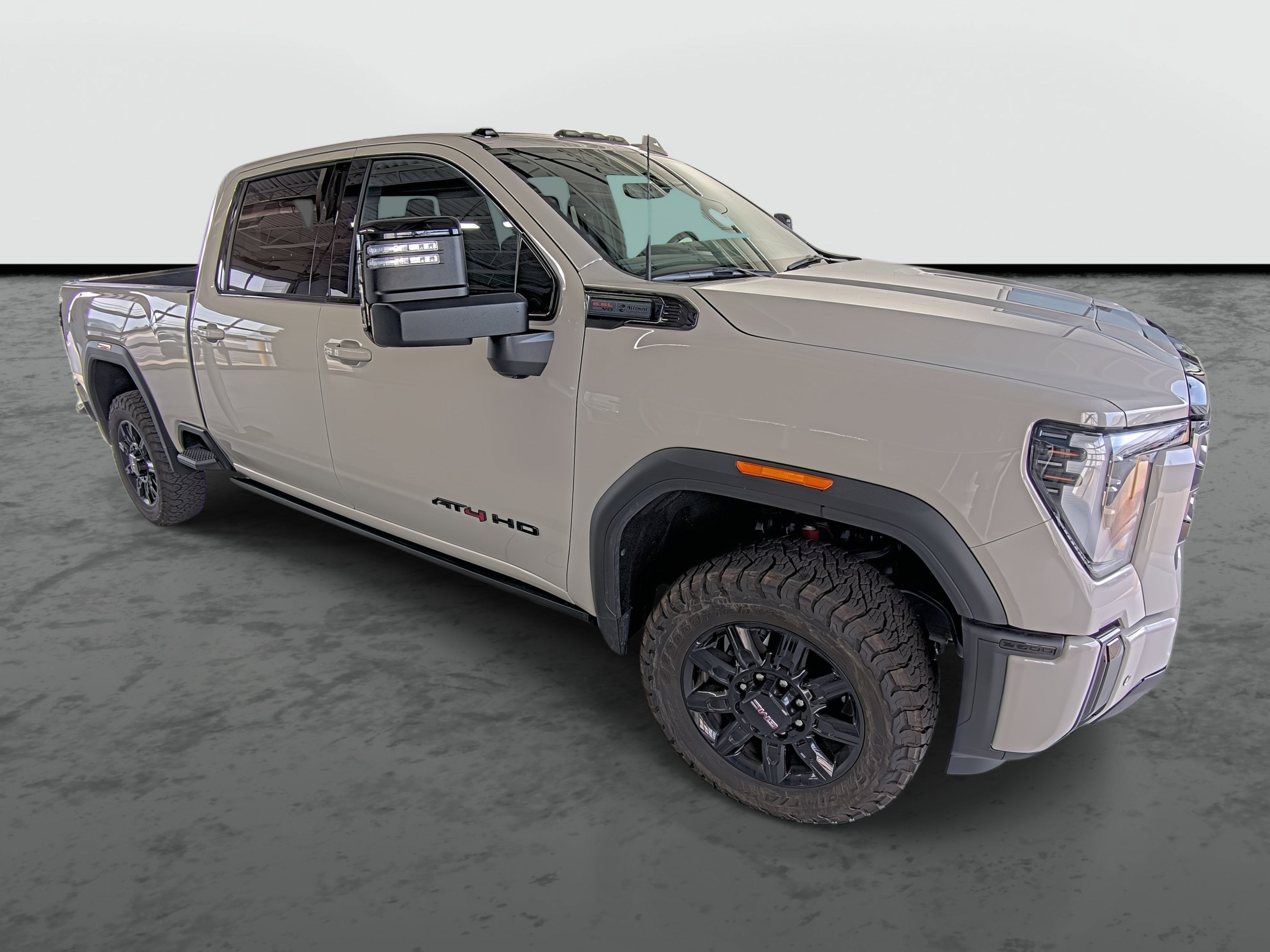 Used 2026 GMC Sierra 2500 AT4 w/ AT4 Premium Plus Package AWD/4WD image 4