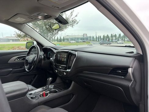 Used 2018 Chevrolet Traverse LT AWD/4WD image 27