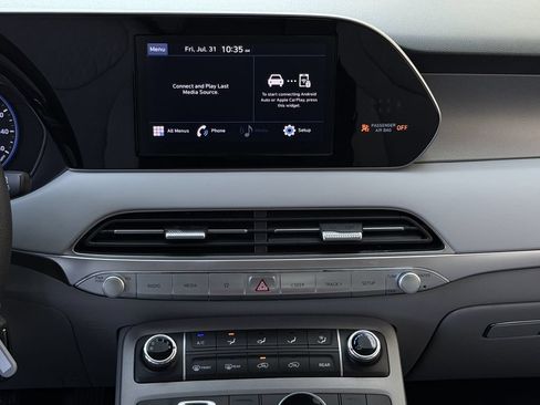 Used 2021 Hyundai Palisade SE FWD image 16
