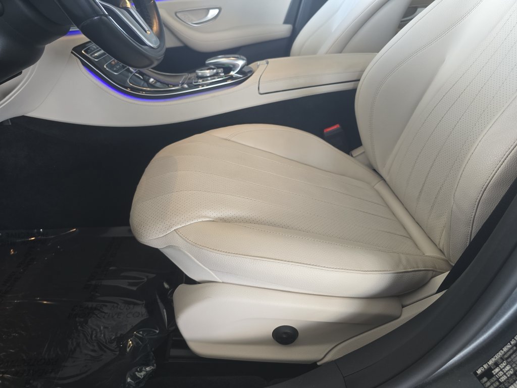 Used 2020 Mercedes-Benz E 350 Sedan image 23