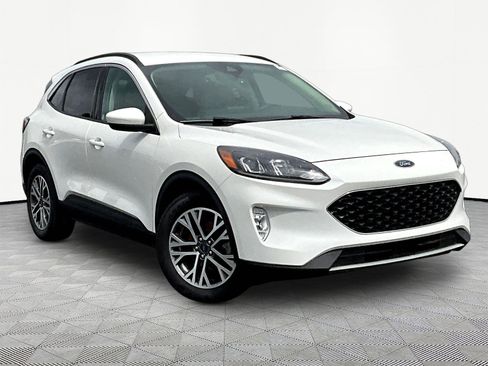 Used 2020 Ford Escape SEL FWD image 3
