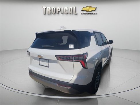 New 2026 Chevrolet Equinox LT image 4