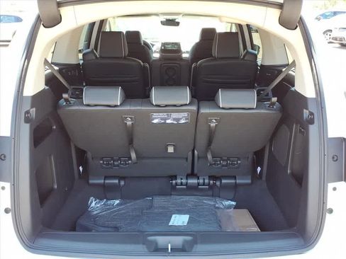 New 2026 Honda Odyssey Touring image 6
