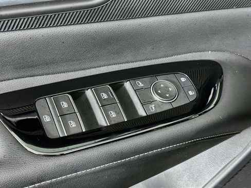 Used 2025 Nissan Murano SV AWD/4WD image 15