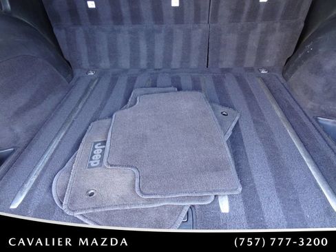 Used 2015 Jeep Grand Cherokee Limited AWD/4WD image 13