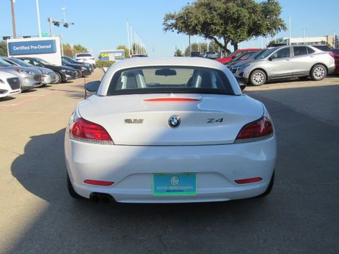 Used 2013 BMW Z4 sDrive28i image 11