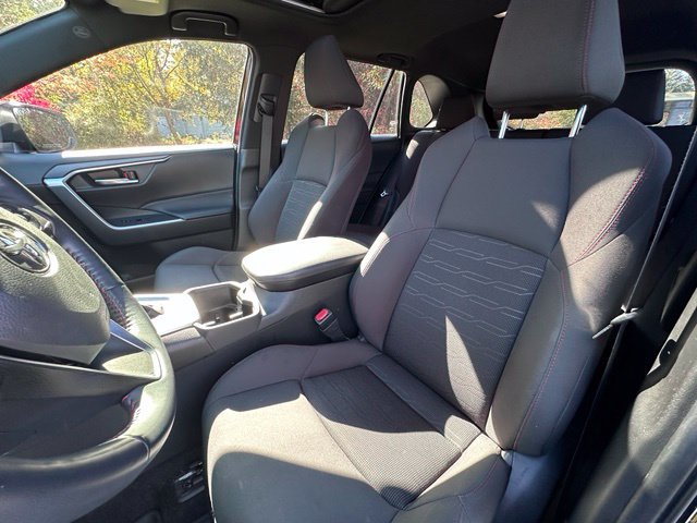 Used 2022 Toyota RAV4 SE w/ Weather & Moonroof Package AWD/4WD image 12