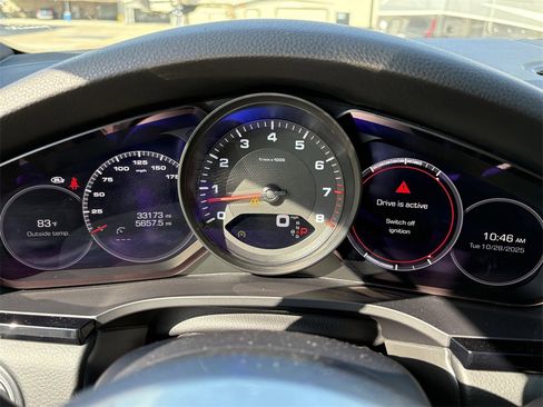 Used 2021 Porsche Cayenne image 18