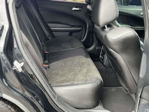 Used 2019 Dodge Charger R/T w/ Plus Group RWD image 22
