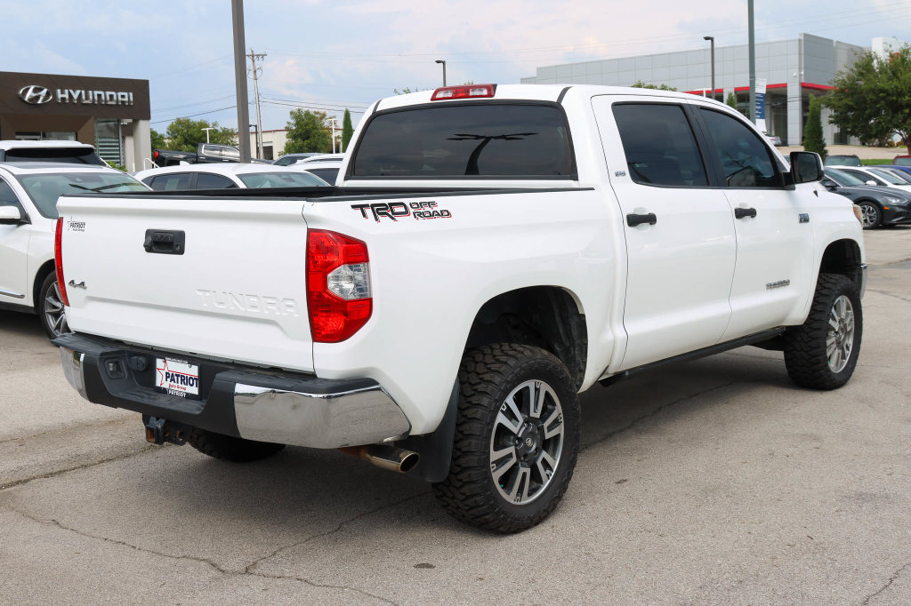 Used 2019 Toyota Tundra SR5 w/ SR5 Upgrade Package AWD/4WD image 3