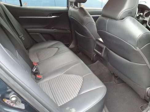 Used 2019 Toyota Camry SE image 10