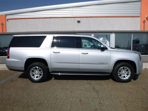 Used 2019 GMC Yukon XL SLT w/ Open Road Package image 3