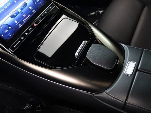 Used 2022 Mercedes-Benz SL 63 AMG 4MATIC image 30