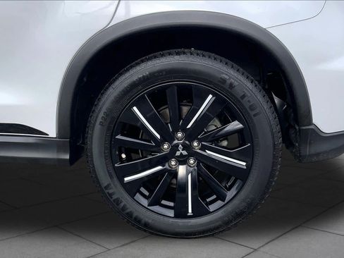 Used 2022 Mitsubishi Outlander Sport LE FWD image 11