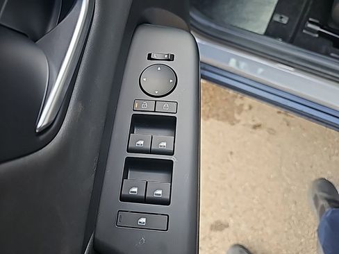 New 2026 Hyundai Kona SEL Premium image 11