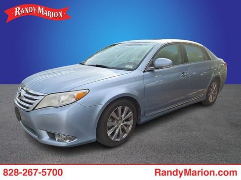 Used 2011 Toyota Avalon Limited FWD image 1