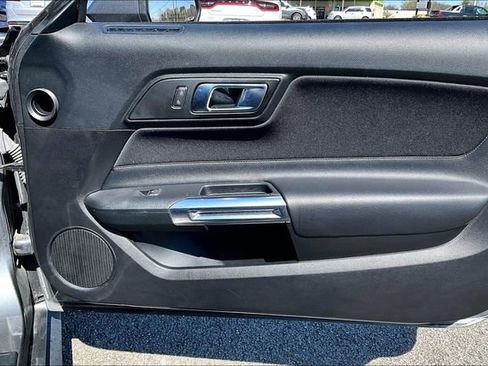 Used 2022 Ford Mustang GT RWD image 25