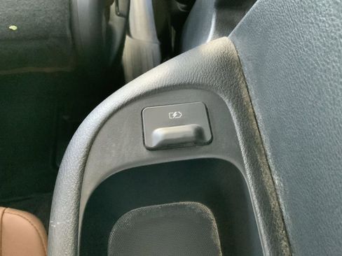 Used 2023 Nissan Pathfinder Platinum image 62