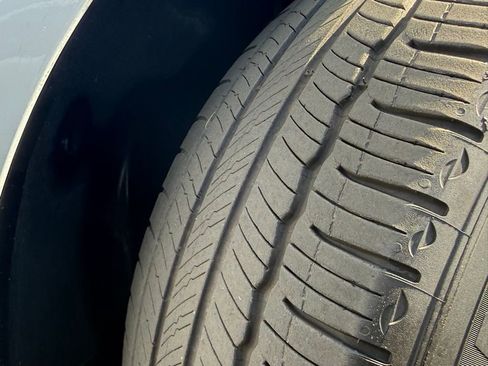 Used 2023 Tesla Model 3 Standard Range image 43