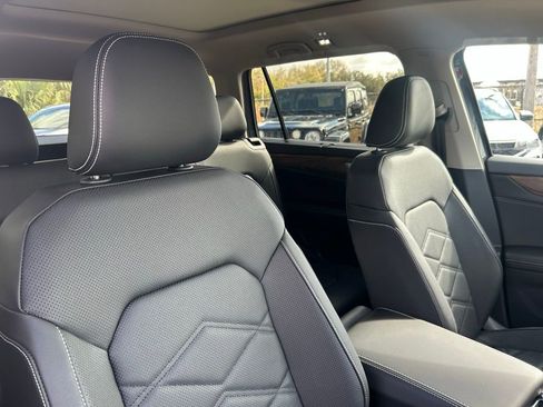 New 2026 Volkswagen Atlas SE image 43