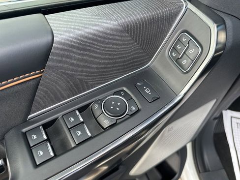 Used 2024 Ford F250 Platinum image 12