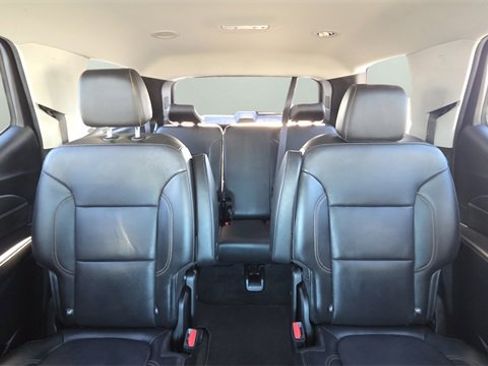 Used 2019 Chevrolet Traverse LT w/ LT Premium Package image 33