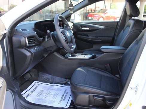 Used 2025 Buick Envista Preferred FWD image 18
