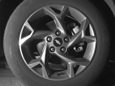 Used 2025 Chevrolet Trax LT image 13