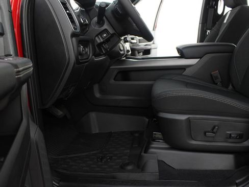 New 2026 RAM 2500 Big Horn AWD/4WD image 15