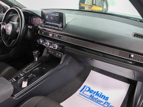 Used 2023 Honda Civic Sport image 25