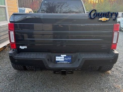 Used 2022 Ford F450 Platinum image 11