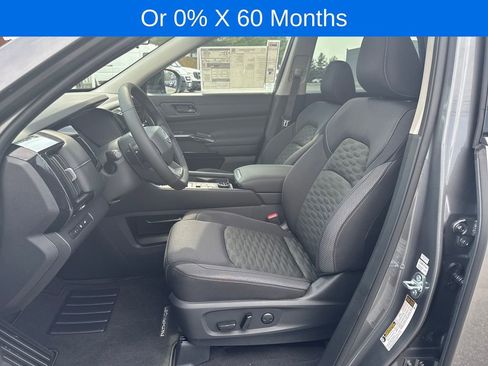 New 2026 Nissan Pathfinder SV w/ SV Premium Package AWD/4WD image 9