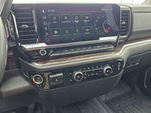 Certified 2025 GMC Sierra 1500 SLE w/ Preferred Package image 23