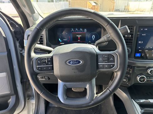 Used 2025 Ford F350 Lariat w/ Lariat Ultimate Package AWD/4WD image 14