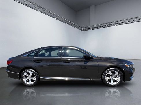 Used 2018 Honda Accord EX-L image 3