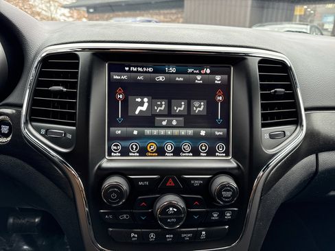 Used 2018 Jeep Grand Cherokee Altitude image 36