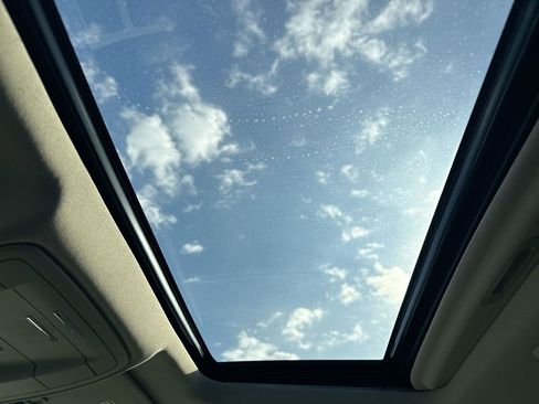 Certified 2018 GMC Yukon Denali w/ Open Road Package image 21