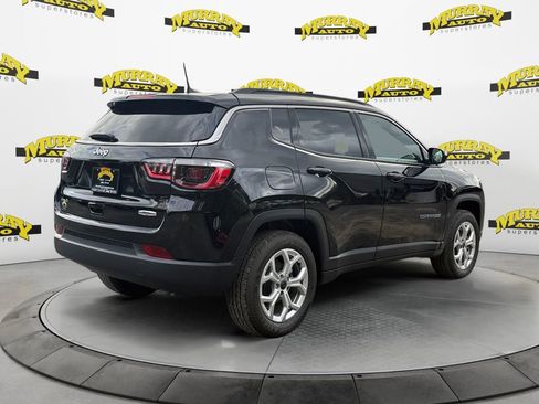 New 2026 Jeep Compass Latitude image 5