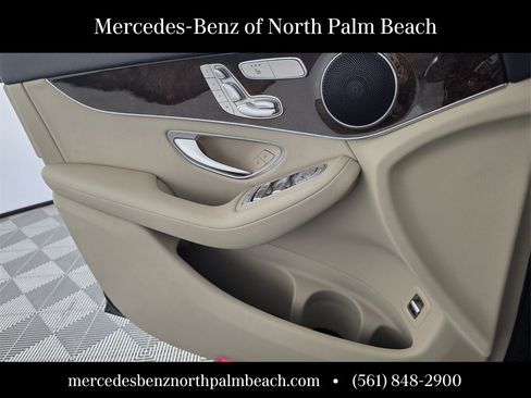 Used 2018 Mercedes-Benz GLC 300 GLC 300 image 24