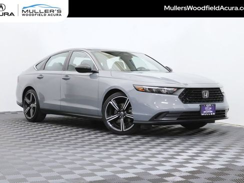 Used 2023 Honda Accord Sport image 1