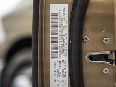 Used 2015 RAM 1500 Lone Star RWD image 44