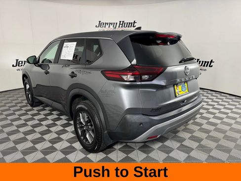 Used 2023 Nissan Rogue S FWD image 9