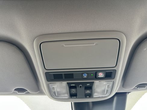 Used 2018 Honda Odyssey Elite image 37