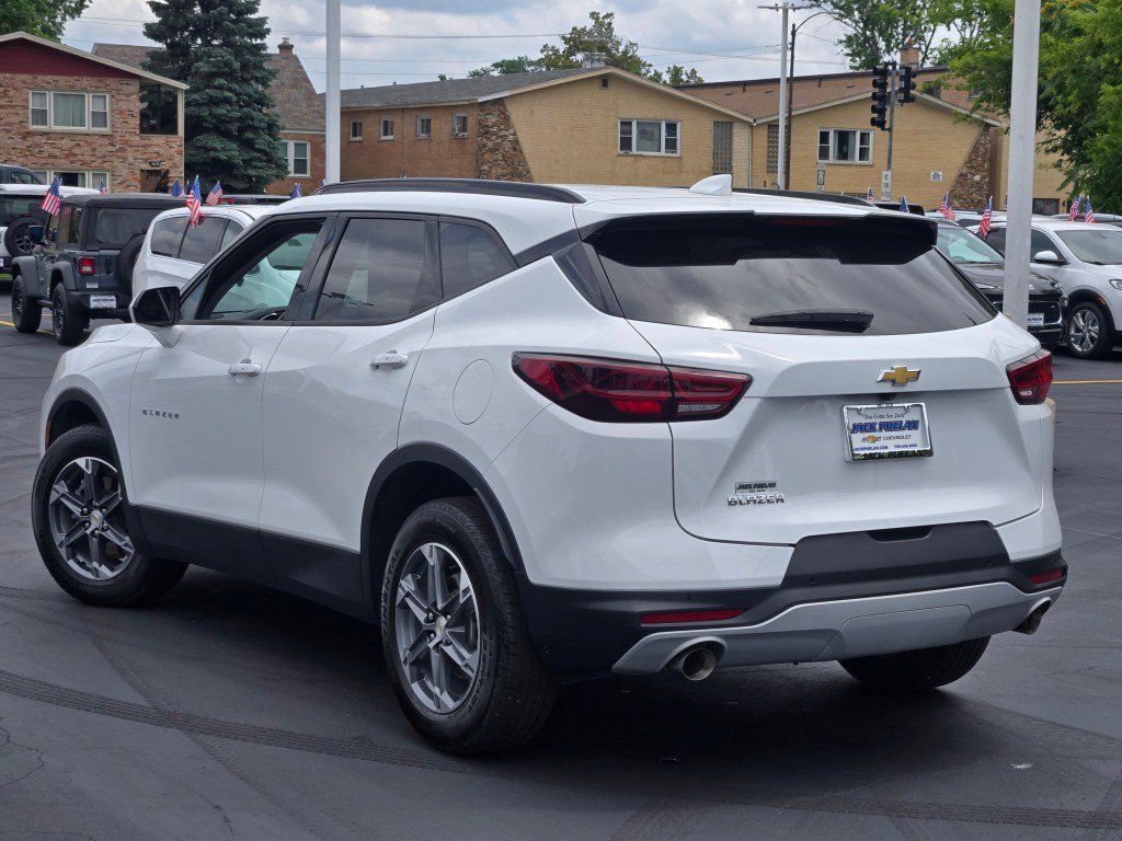Certified 2024 Chevrolet Blazer LT w/ Convenience Package FWD image 17