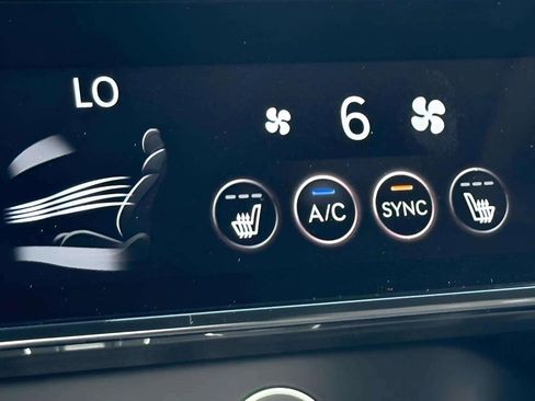 New 2026 Genesis G70 2.5T image 13