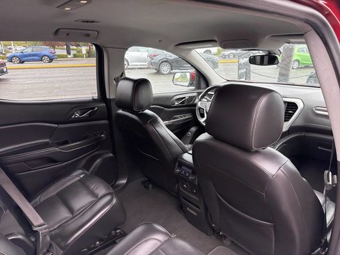 Used 2017 GMC Acadia SLT image 25