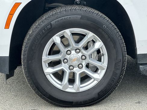 Used 2025 Chevrolet Tahoe LT AWD/4WD image 27